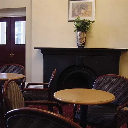 Channins Hounslow Hotel